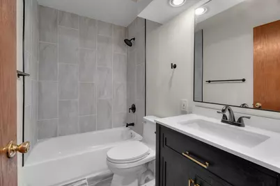 9109 Queen Avenue S, Bloomington, MN 55431 - Photo 17
