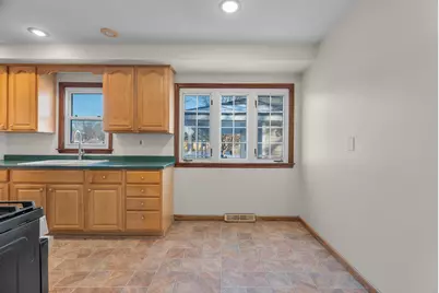 9109 Queen Avenue S, Bloomington, MN 55431 - Photo 5