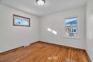 9109 Queen Ave S, Bloomington, MN 55431 - Photo 15