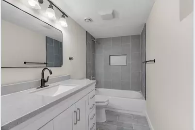 9109 Queen Avenue S, Bloomington, MN 55431 - Photo 27
