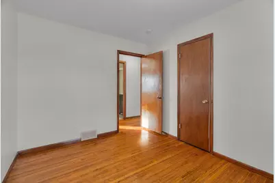 9109 Queen Avenue S, Bloomington, MN 55431 - Photo 11