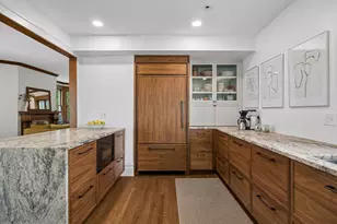2432 W 24th St, Minneapolis, MN 55405 - Photo 3