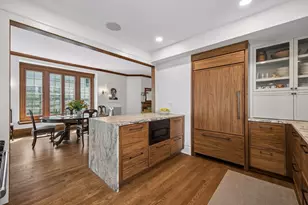 2432 W 24th St, Minneapolis, MN 55405 - Photo 17