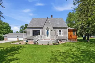 573 Stearns Ave E, Eden Valley, MN 55329 - Photo 1