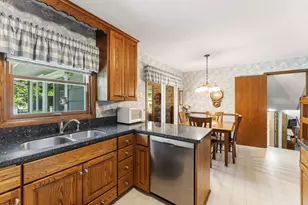 3645 Rolling View Dr, White Bear Lake, MN 55110 - Photo 9