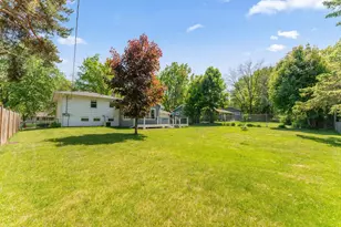 3645 Rolling View Dr, White Bear Lake, MN 55110 - Photo 25
