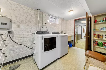 7049 Ewing Avenue N, Brooklyn Center, MN 55429 - Photo 33