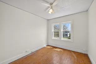 2711 W 9th St, Duluth, MN 55806 - Photo 9