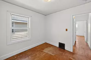 2711 W 9th St, Duluth, MN 55806 - Photo 7
