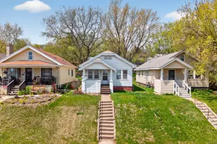 2711 W 9th St, Duluth, MN 55806 - Photo 1