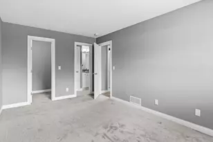 4143 Sylvia Ct, Shoreview, MN 55126 - Photo 15