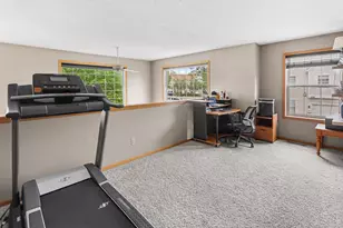 2033 Poppy Dr, Chanhassen, MN 55317 - Photo 21