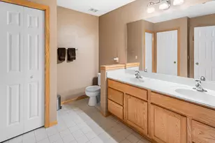 2033 Poppy Dr, Chanhassen, MN 55317 - Photo 29