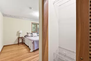 6221 Hansen Rd, Edina, MN 55436 - Photo 21