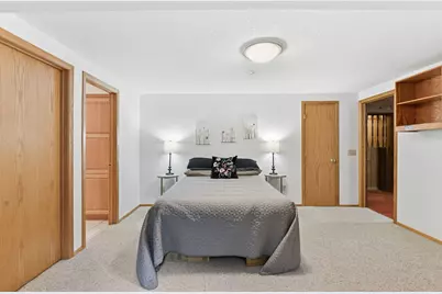 6221 Hansen Road, Edina, MN 55436 - Photo 33
