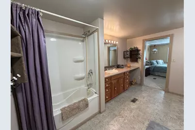 223 10th Avenue, Worthington, MN 56187 - Photo 15