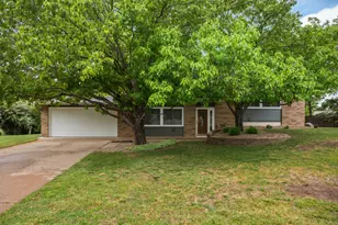 3141 Hillsboro Ave N, New Hope, MN 55427 - Photo 3