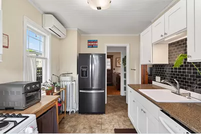 411 W 35th Street, Minneapolis, MN 55408 - Photo 11