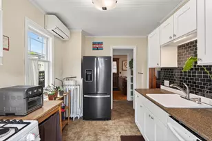 411 W 35th St, Minneapolis, MN 55408 - Photo 11
