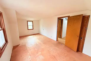 1186 Larpenteur Ave E, Saint Paul, MN 55109 - Photo 25