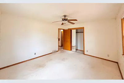 1186 Larpenteur Avenue E, Saint Paul, MN 55109 - Photo 17