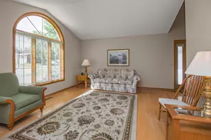 19363 Eureka Ct, Farmington, MN 55024 - Photo 3