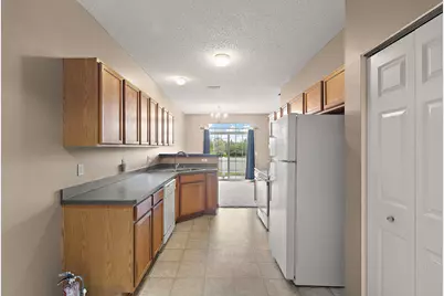 720 Princeton Avenue, Shakopee, MN 55379 - Photo 17