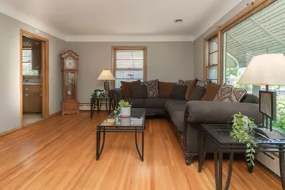 1751 Larpenteur Avenue E, Maplewood, MN 55109 - Photo 3