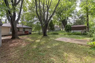 1751 Larpenteur Ave E, Maplewood, MN 55109 - Photo 19