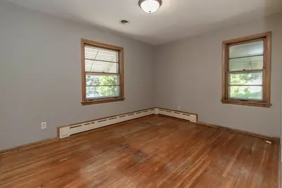1751 Larpenteur Avenue E, Maplewood, MN 55109 - Photo 9