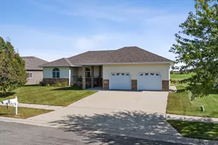 766 36th St S, Moorhead, MN 56560 - Photo 47