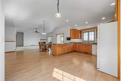 766 36th Street S, Moorhead, MN 56560 - Photo 17