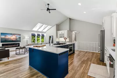 140 Dahlia Street, Mahtomedi, MN 55115 - Photo 15