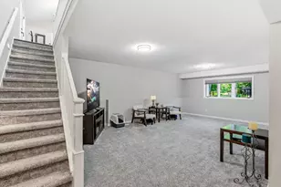 140 Dahlia St, Mahtomedi, MN 55115 - Photo 33