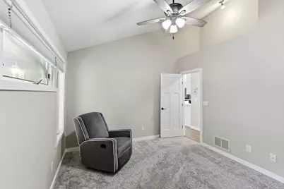 140 Dahlia Street, Mahtomedi, MN 55115 - Photo 23