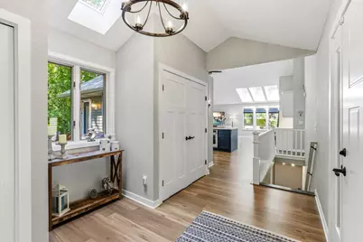 140 Dahlia Street, Mahtomedi, MN 55115 - Photo 9