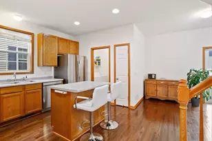 9769 Gable Dr, Eden Prairie, MN 55347 - Photo 11