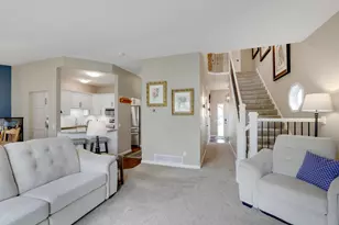 881 Kimberly Ln, Chanhassen, MN 55317 - Photo 9
