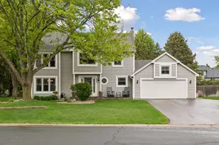 689 Havenhill Rd, Eagan, MN 55123 - Photo 3