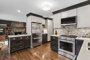 689 Havenhill Rd, Eagan, MN 55123 - Photo 11