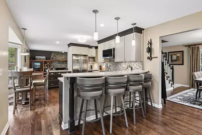 689 Havenhill Road, Eagan, MN 55123 - Photo 9