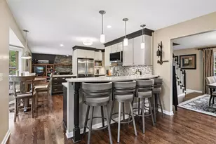 689 Havenhill Rd, Eagan, MN 55123 - Photo 9