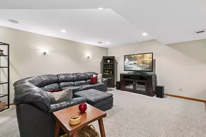 689 Havenhill Road, Eagan, MN 55123 - Photo 33