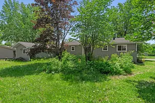 305 Spruce Dr, Woodville, WI 54028 - Photo 55