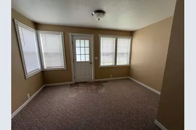 231 10th Avenue, Worthington, MN 56187 - Photo 5