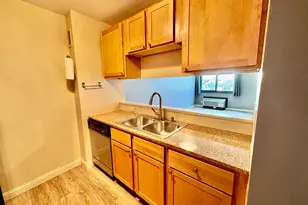 1181 Edgcumbe Rd, Saint Paul, MN 55105 - Photo 5