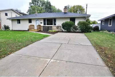 915 Fuller Street S, Shakopee, MN 55379 - Photo 19