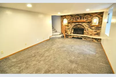 915 Fuller Street S, Shakopee, MN 55379 - Photo 15