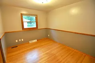 915 Fuller St S, Shakopee, MN 55379 - Photo 7