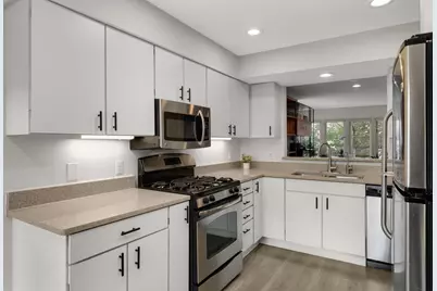 826 Summit Avenue, Minneapolis, MN 55403 - Photo 13